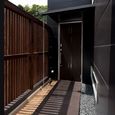 玄関への路地空間
