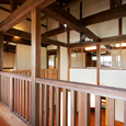 和風な建具とモダンな空間