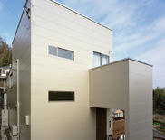 sky life house