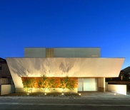 A2house [shell house]