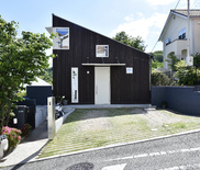 高低差を利用した 眺望最高なパッシブハウス