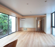 善福寺の家 ～無垢材と自然素材の２世帯住宅～