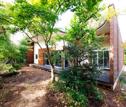 木漏れ日屋根の家