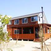 湖畔に暮らす家