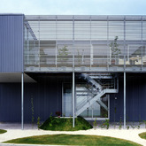 デッキテラスの家