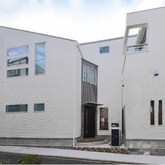 スキップフロア・蔵収納・中庭