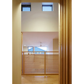 視界を気にしないハイサイドライトで明るい室内