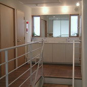 家族が多くても便利なダブルボウルの洗面スペース