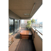 使い勝手を選べる広々バルコニー