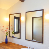 シックな雰囲気の洗面台