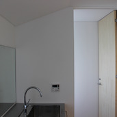 金沢文庫の家　２階洗面室