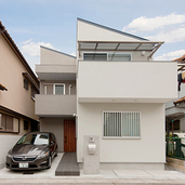 狭小地に建つみどりの家