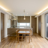 広々として視界のよい明るいLDK