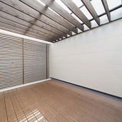 プライベート空間のテラス・バルコニー