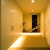 広々とした玄関スペース