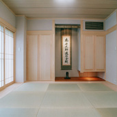 床の間を備えた純和風の和室