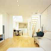 吹き抜けのリビング