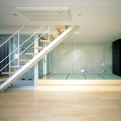 リビング隣接する仏間