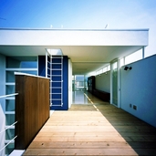 リビング・ダイニングからひと続きのテラス