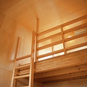 シナ合板の内装