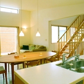 自然素材のダイニング・リビング