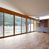 バタフライハウスのリビング