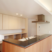 温かみのあるカウンターキッチン