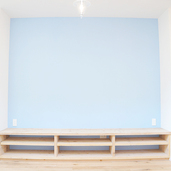 ブルーの壁をポイント使いに