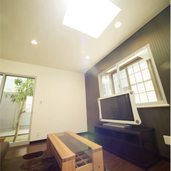 リビングに光を導くトップライト