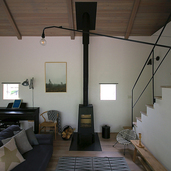 薪ストーブのあるリビング