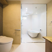 洗練されたバスルーム