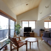 リビングの傾斜天井