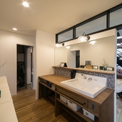 郊外住宅地でナチュラルに暮らす家