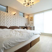 まるでホテル！？なインテリアの寝室