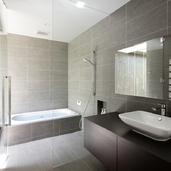 洗面脱衣室+浴室