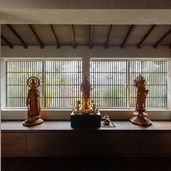 仏像の展示コーナー