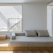 廻廂（かいそう）の家