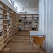 小さなダイニングコーナー。