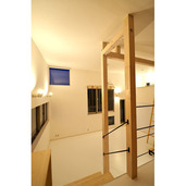 間接照明によるリビング