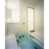 洗面室と繋がる浴室