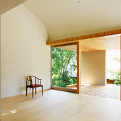 借景を活かしながら、壁をレイアウト