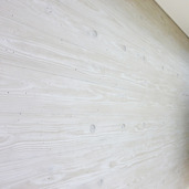 杉板型枠によるコンクリート打放しの外壁