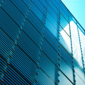 光を取り入れる波板の外観