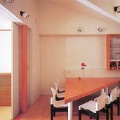 たたみコーナー、キッチンも仕切りして