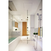 ホテルライクな1階浴室