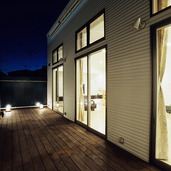 2Fの広いデッキ