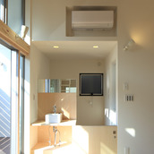 コンパクトで忙しい朝にも便利なリビング洗面