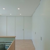 間仕切りを使えば完全な個室になるダイニングキッチン