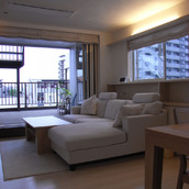 白を基調とした明るい空間のリノベーションマンション