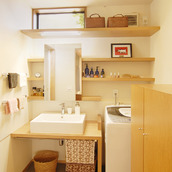 日差しが気持ちよい洗面スペース